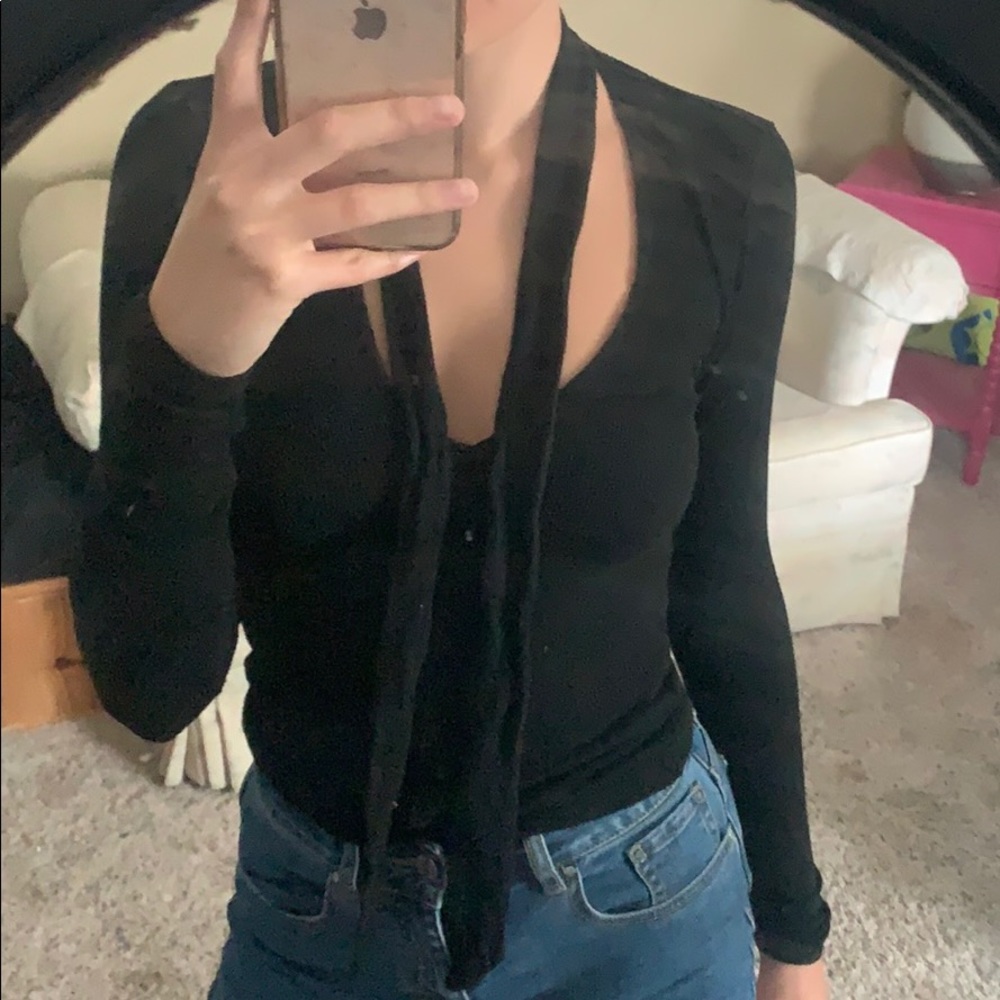 ✨ Versatile long sleeve Brandy Melville top ✨